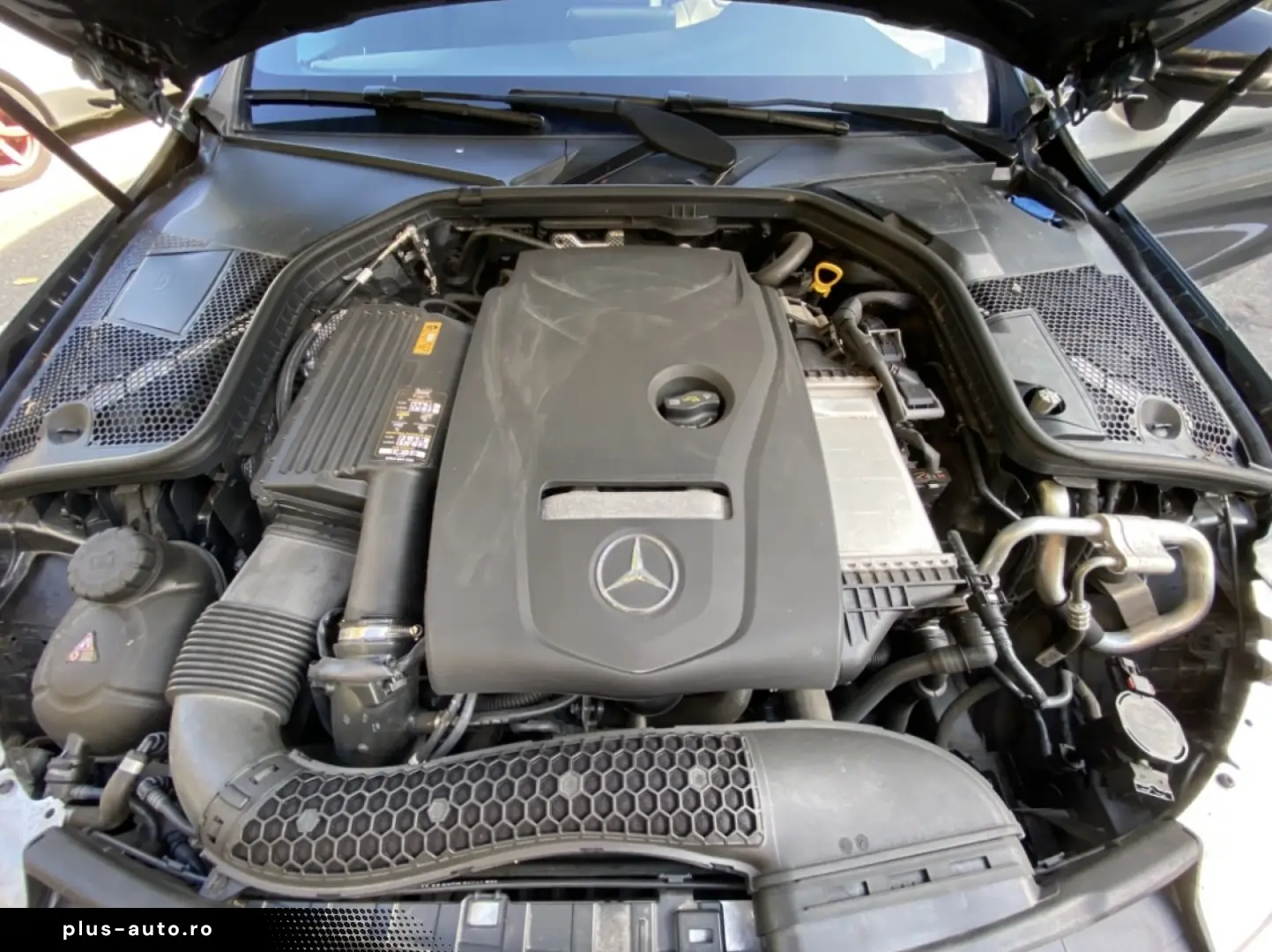 Mercedes-Benz C200 Coupe 4MATIC