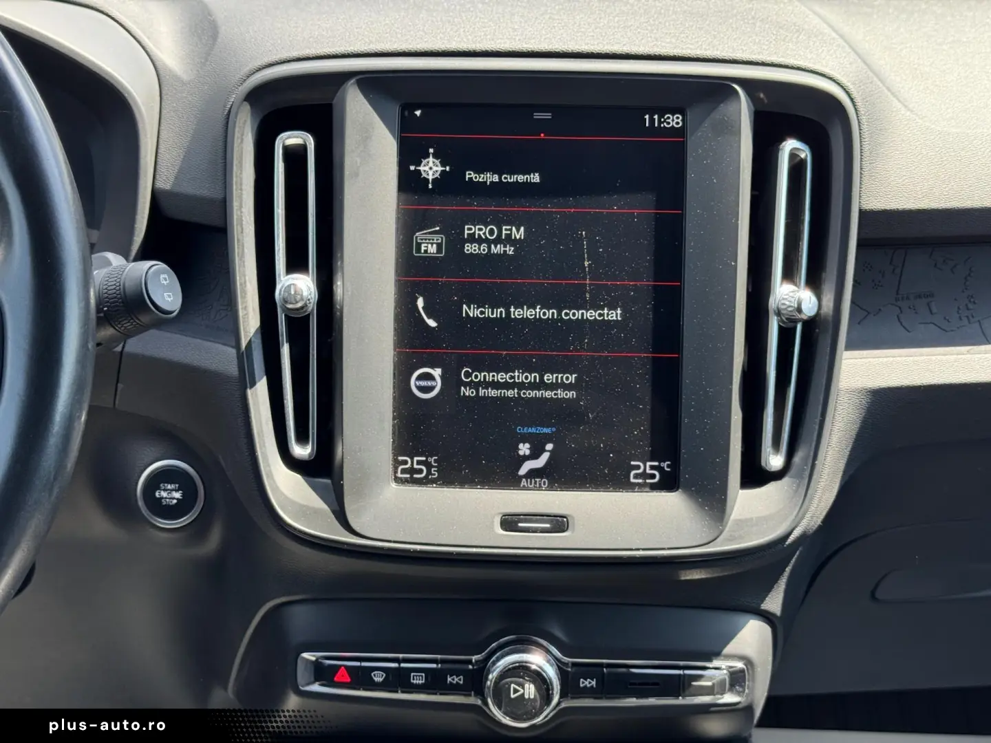 Volvo XC 40 2.0 D3 “Momentum Pro”