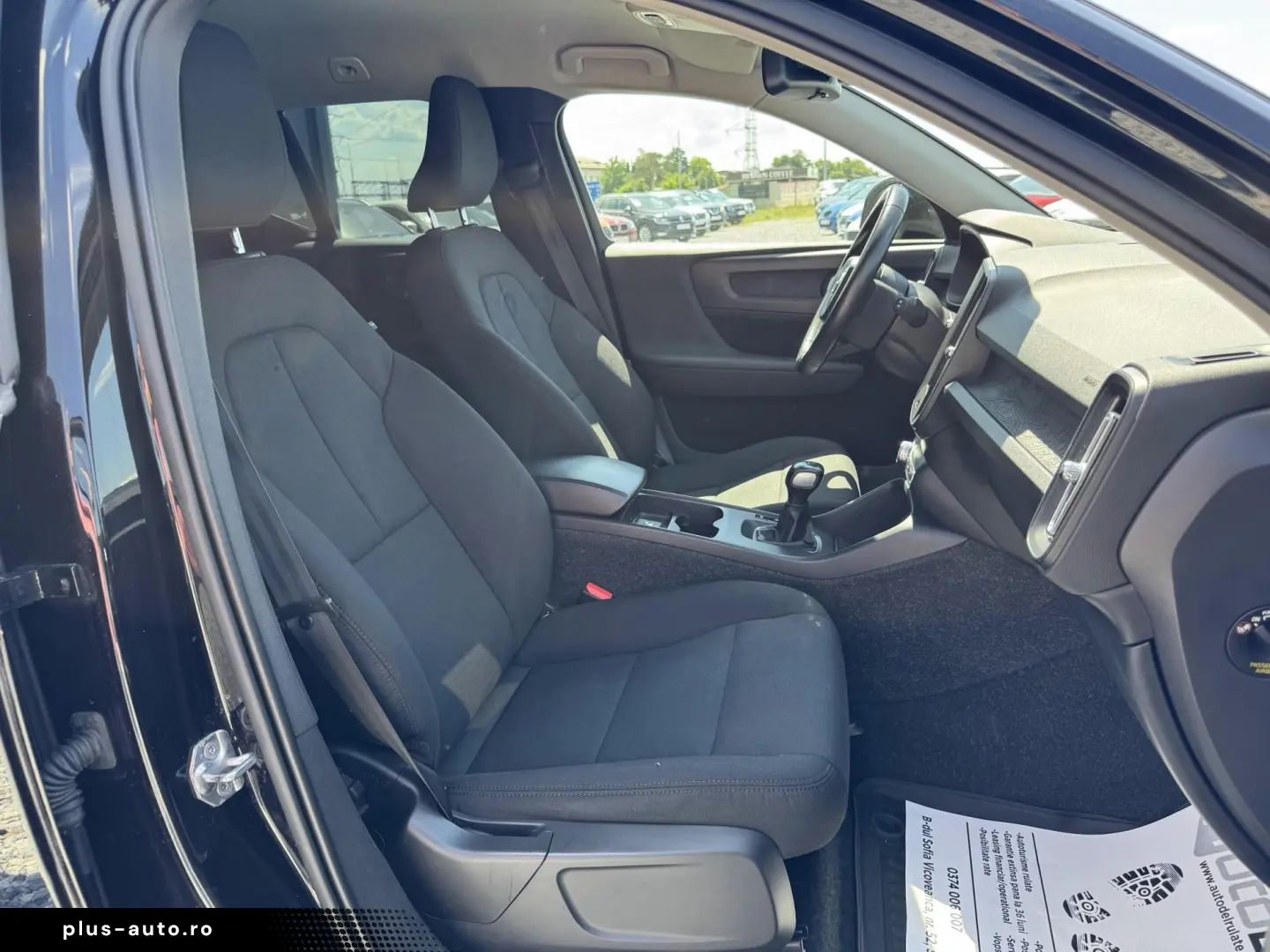 Volvo XC 40 2.0 D3 “Momentum Pro”