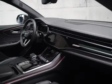 AUDI RS Q8   B&O   Matrix   AHK   HuD   Standheizung