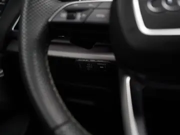 AUDI RS Q8   B&O   Matrix   AHK   HuD   Standheizung