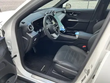 MERCEDES-BENZ GLC 220 d 4MATIC AMG LINE PANO 360