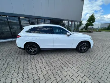 MERCEDES-BENZ GLC 220 d 4MATIC AMG LINE PANO 360