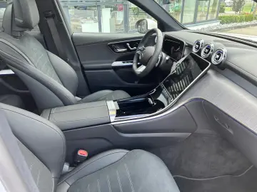 MERCEDES-BENZ GLC 220 d 4MATIC AMG LINE PANO 360