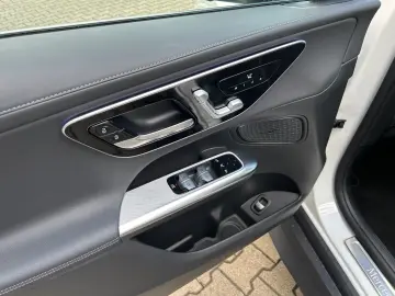 MERCEDES-BENZ GLC 220 d 4MATIC AMG LINE PANO 360