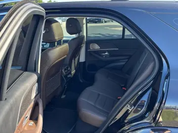 MERCEDES-BENZ GLE 300 d 4MATIC AMG LINE PANO