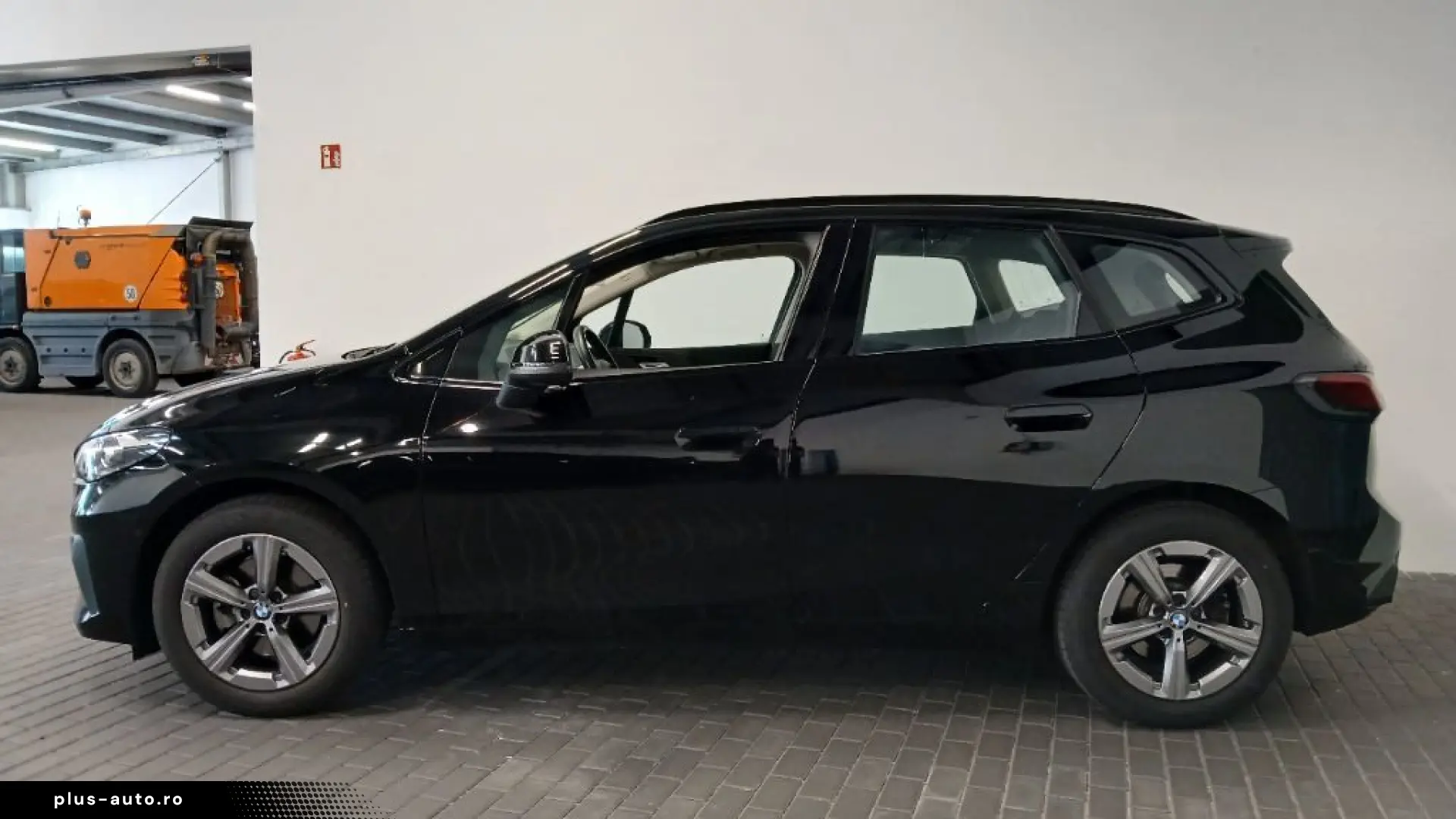 BMW 218d Active Tour   DriveAss    ParkAss   Garantie 05 28