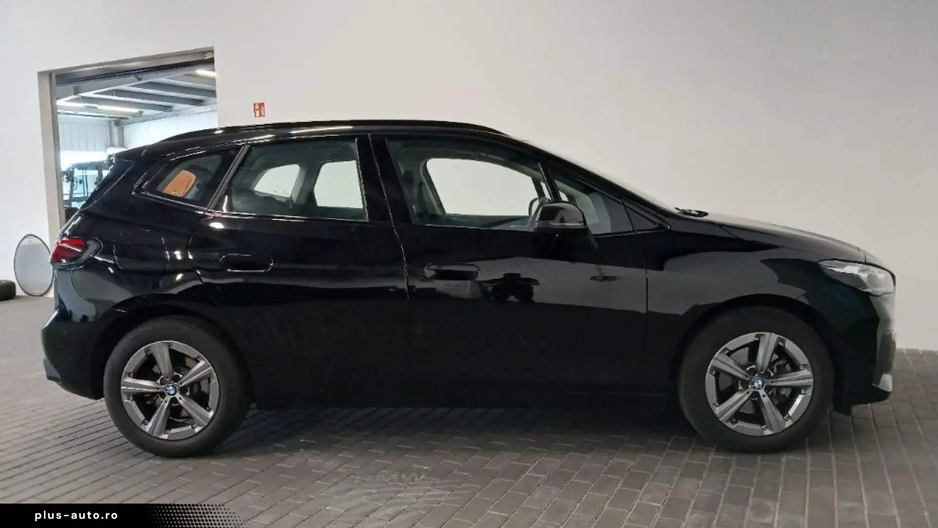 BMW 218d Active Tour   DriveAss    ParkAss   Garantie 05 28