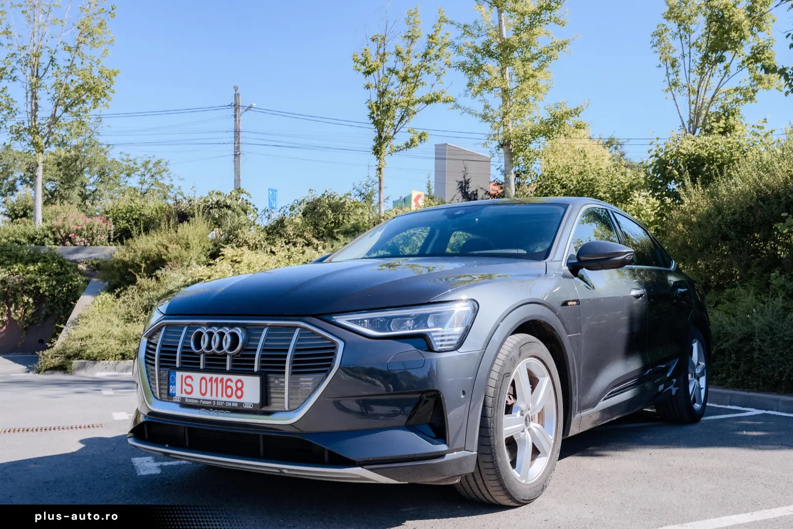Audi e-tron