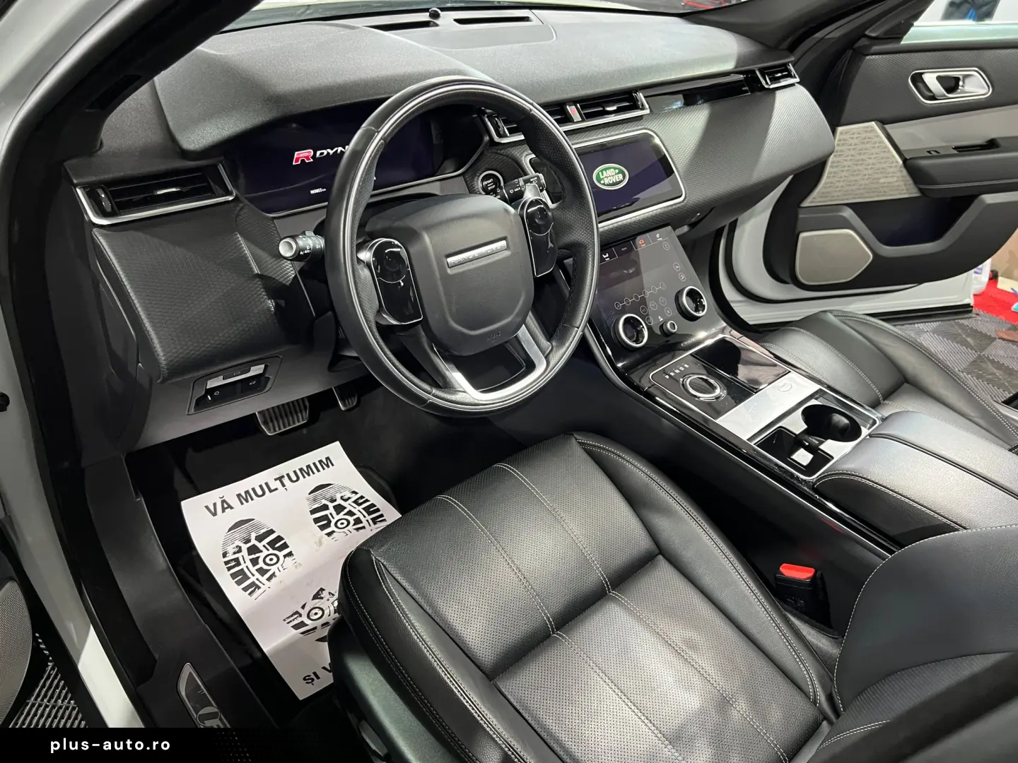Range Rover Velar D300 SE 300 CP. R-Dynamic. Romania-de NOU.