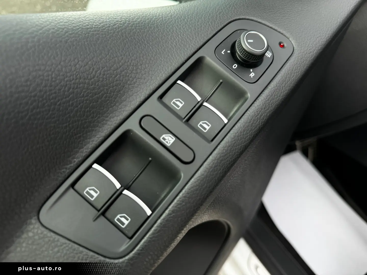 Volkswagen Tiguan R Line 2.0 TDI 4Motion