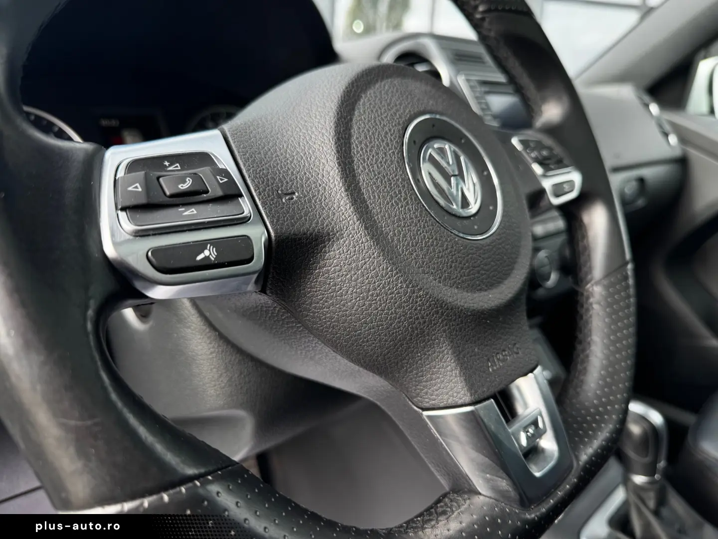 Volkswagen Tiguan R Line 2.0 TDI 4Motion