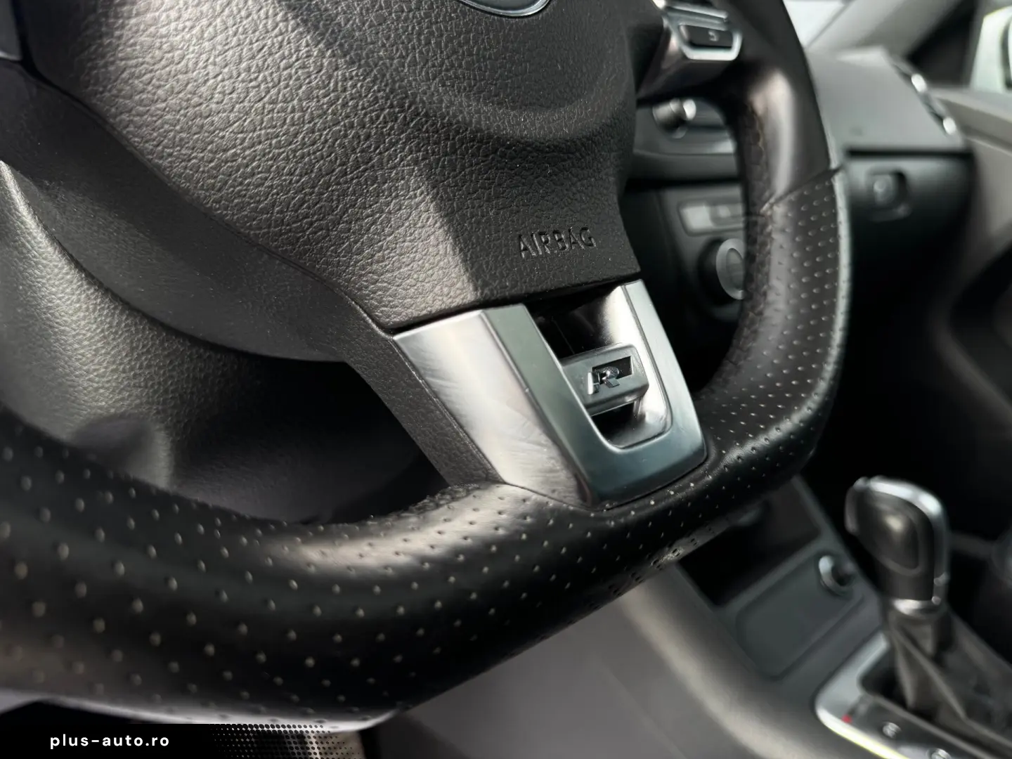 Volkswagen Tiguan R Line 2.0 TDI 4Motion
