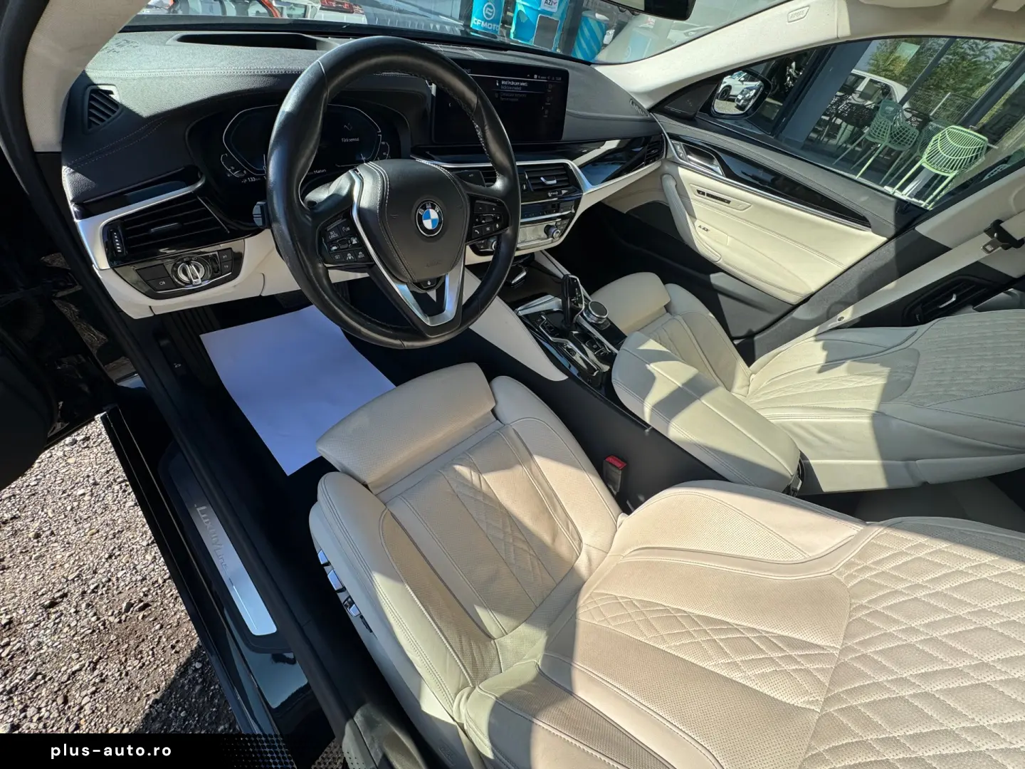 BMW 545e xDrive Luxury