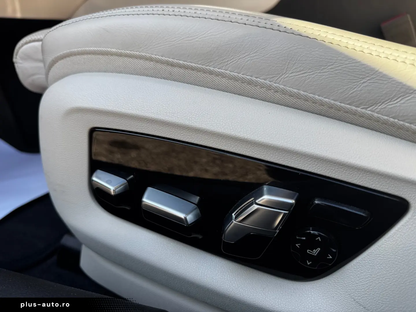 BMW 545e xDrive Luxury