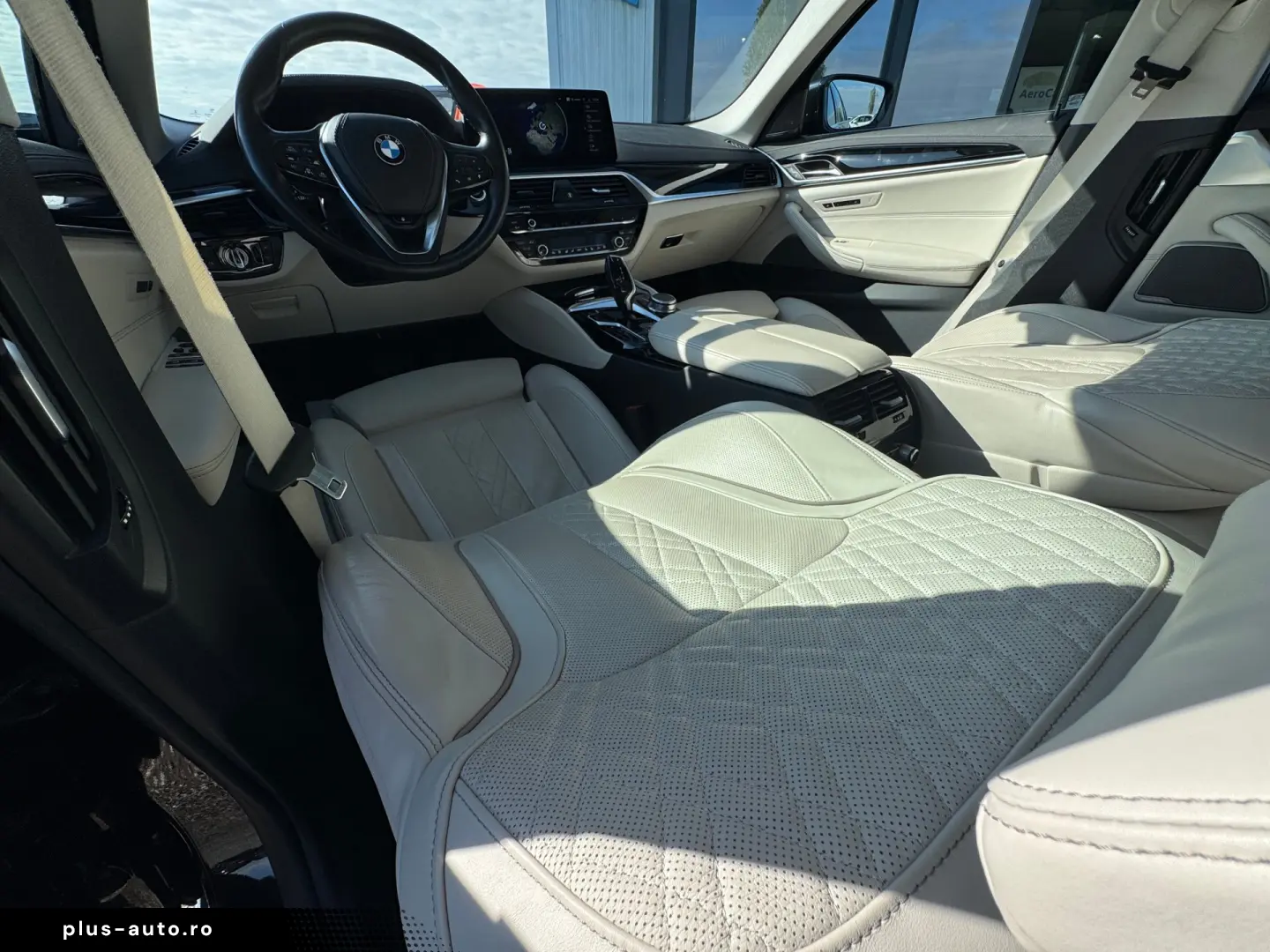 BMW 545e xDrive Luxury