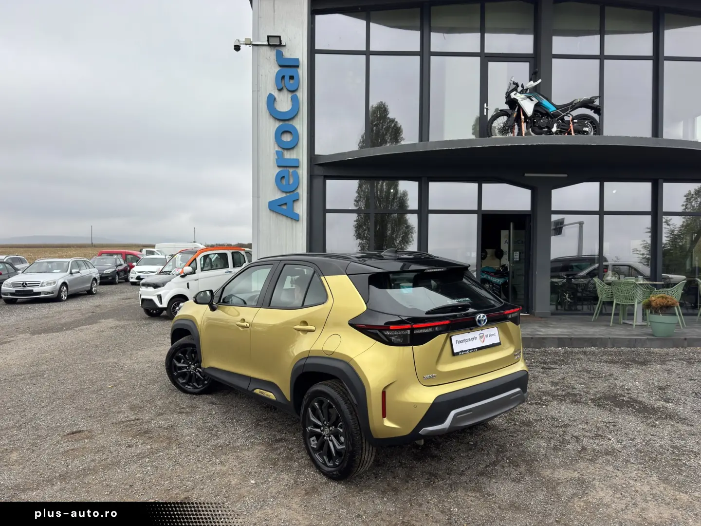 Toyota Yaris Cross Hybrid AWD-i