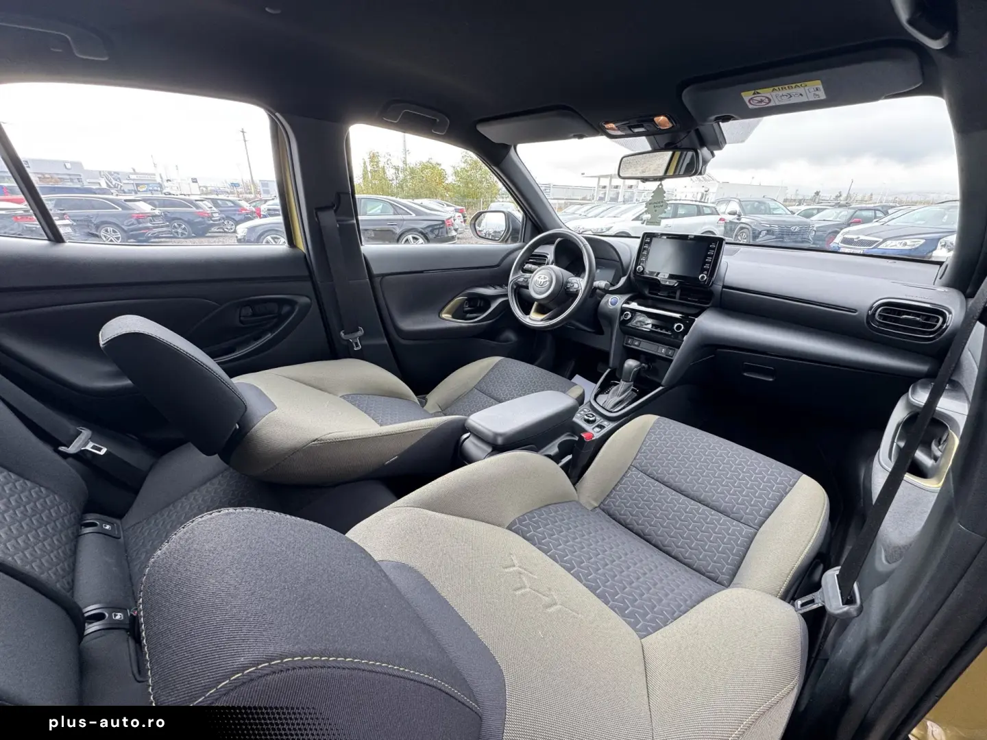 Toyota Yaris Cross Hybrid AWD-i