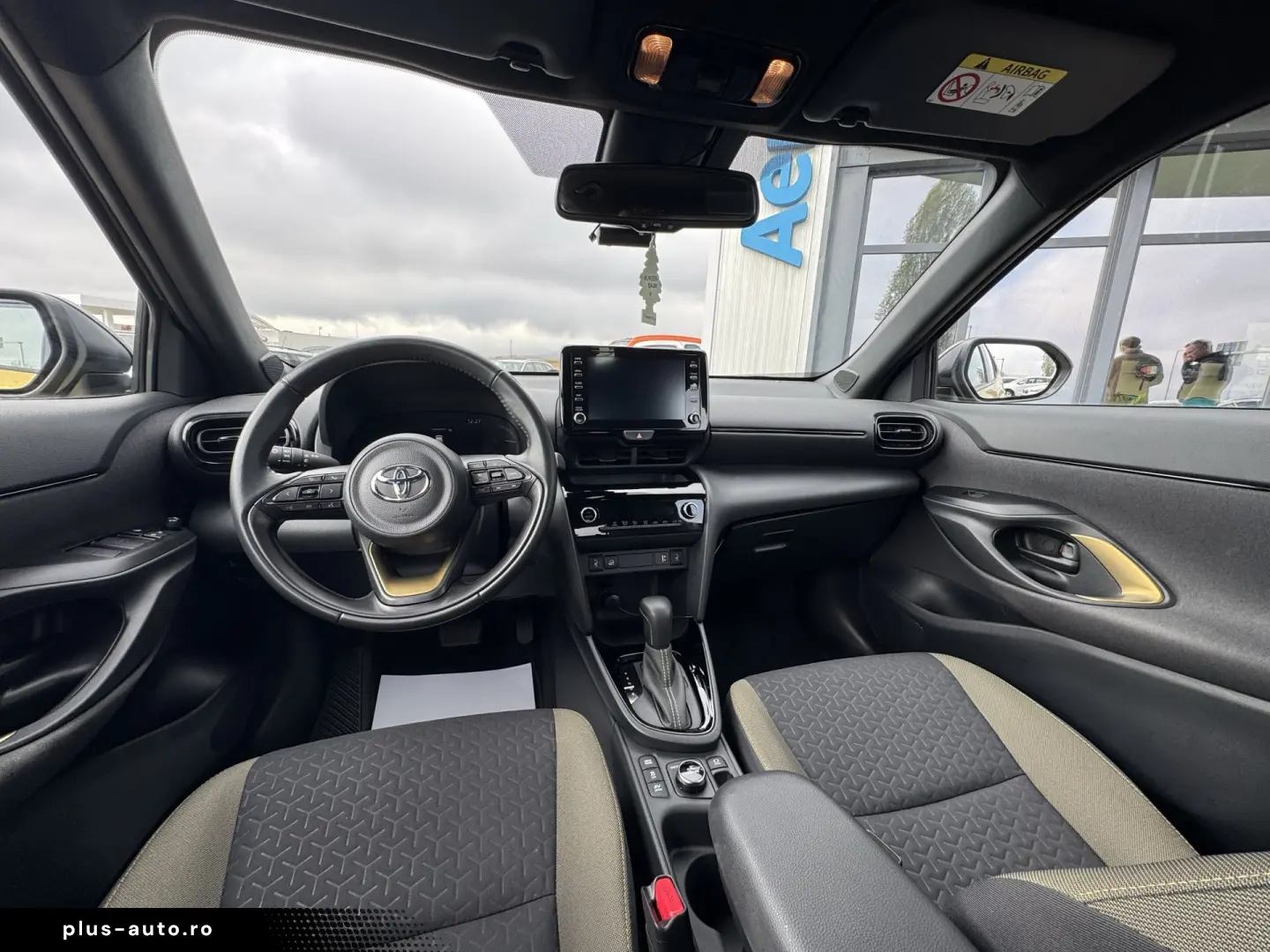 Toyota Yaris Cross Hybrid AWD-i