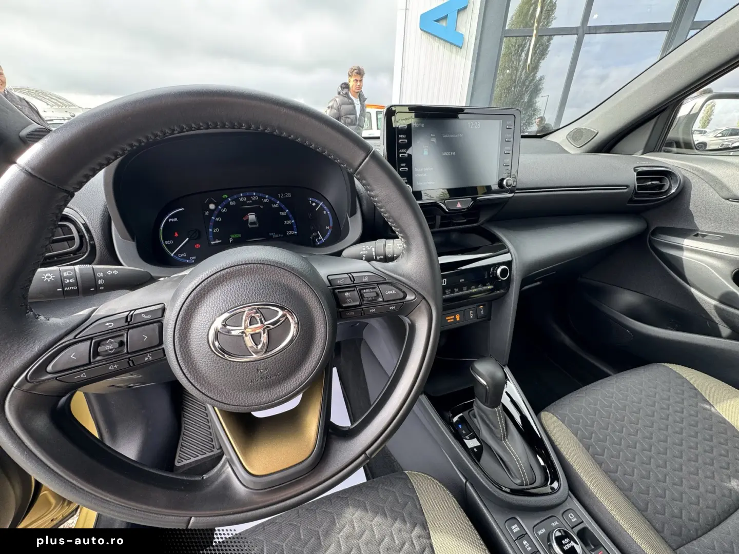 Toyota Yaris Cross Hybrid AWD-i