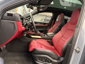 PORSCHE CAYENNE TURBO E-HYBRID PANO • HEAD-UP