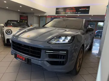 PORSCHE CAYENNE TURBO E-HYBRID PANO • HEAD-UP