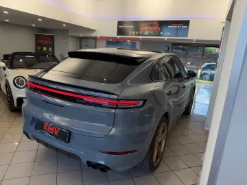 PORSCHE CAYENNE TURBO E-HYBRID PANO • HEAD-UP