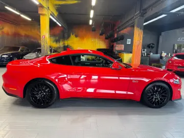 FORD MUSTANG GT FASTBACK PERFORMANCE PACK