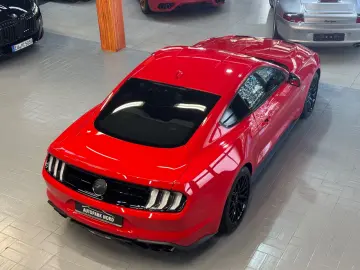 FORD MUSTANG GT FASTBACK PERFORMANCE PACK