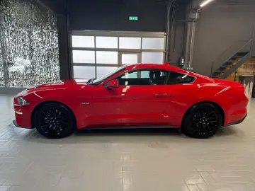 FORD MUSTANG GT FASTBACK PERFORMANCE PACK