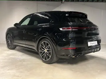 Porsche Cayenne Black Edition