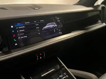 Porsche Cayenne Black Edition