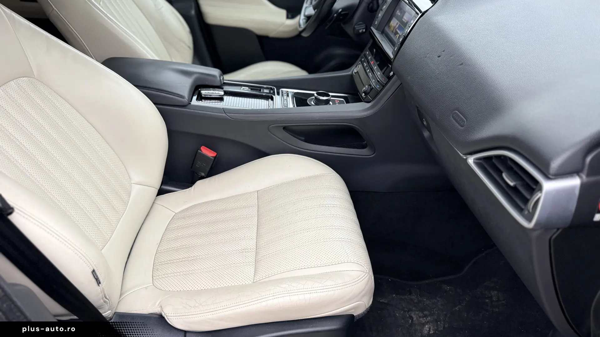 F-Pace 2.0AWD import plata partiala directa variante