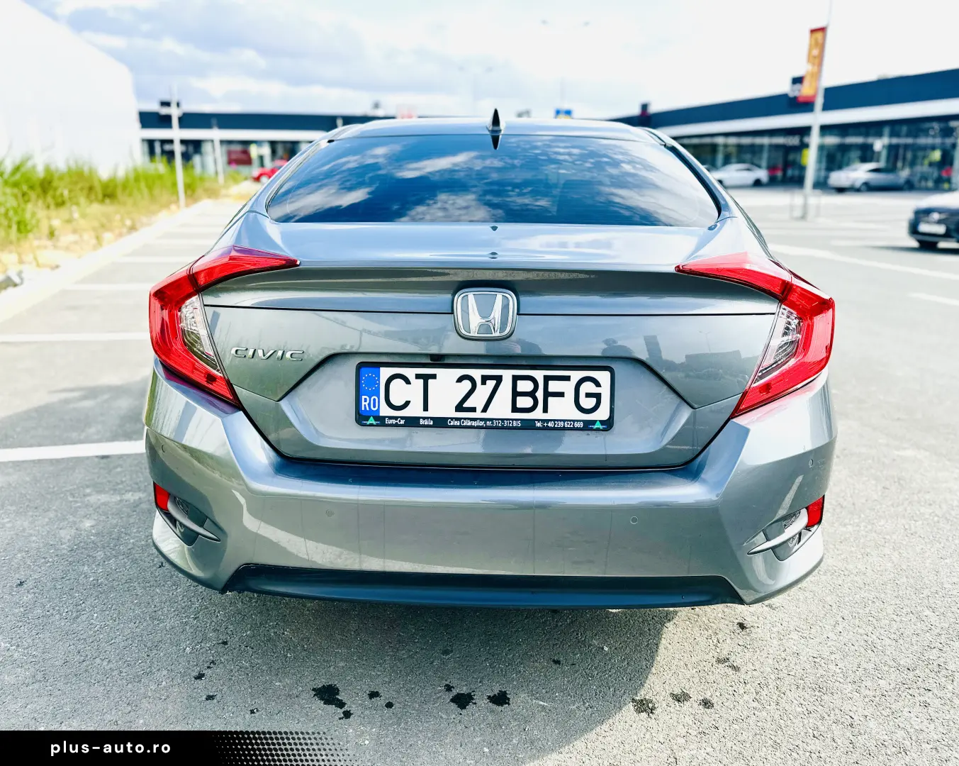Honda Civic 1.5 VTEC Turbo 182 CP