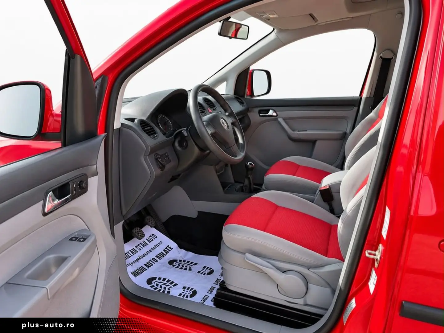 Volkswagen Caddy Life    1.6 Benzina CLASIC   2usi culisante