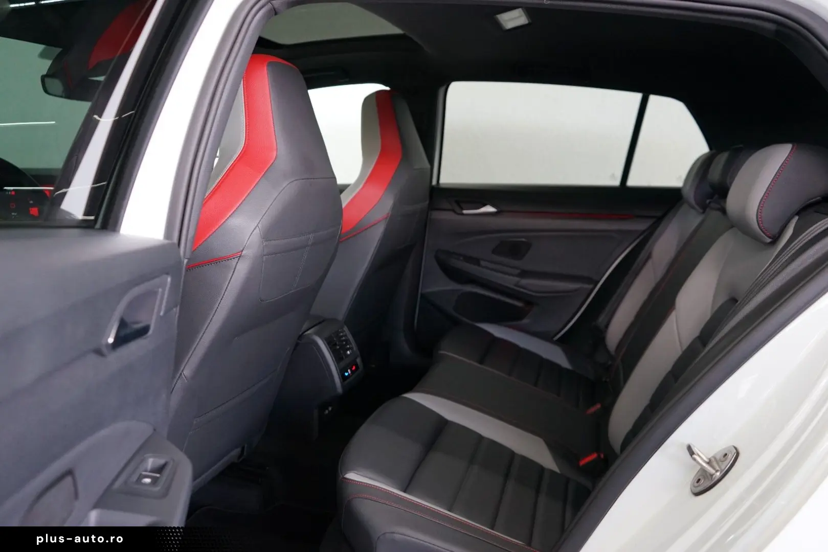 VW Golf VIII Lim. GTI Clubsport Leder Pano HeadUp