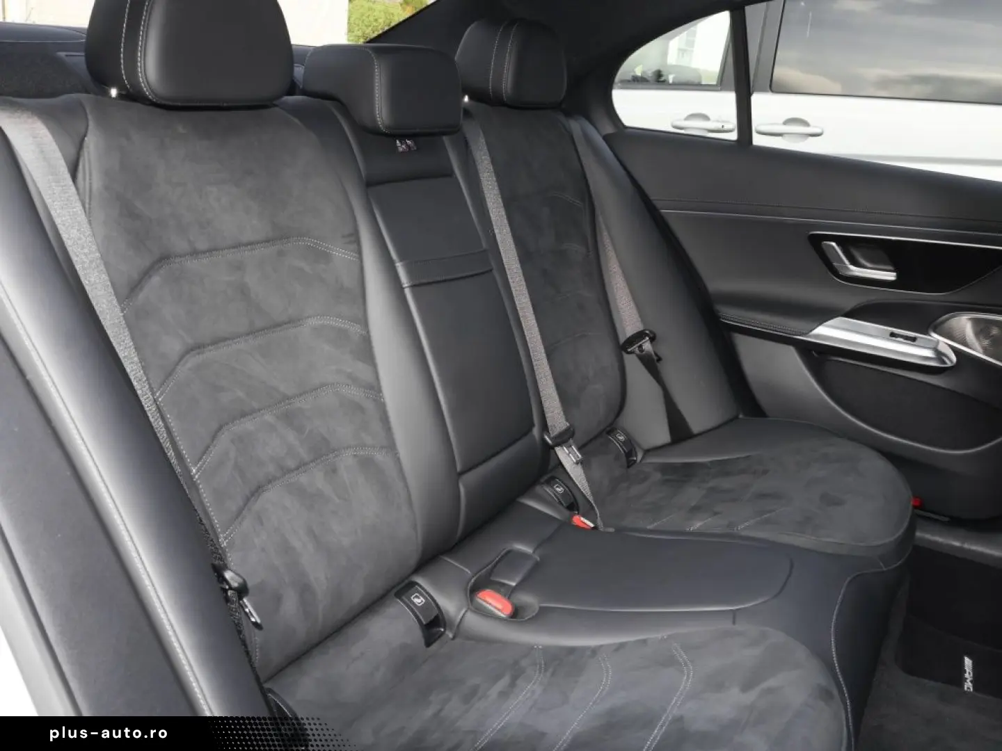 MERCEDES-BENZ E 200 4M AMG-Sport Pano Burm 360 DIGITAL Night