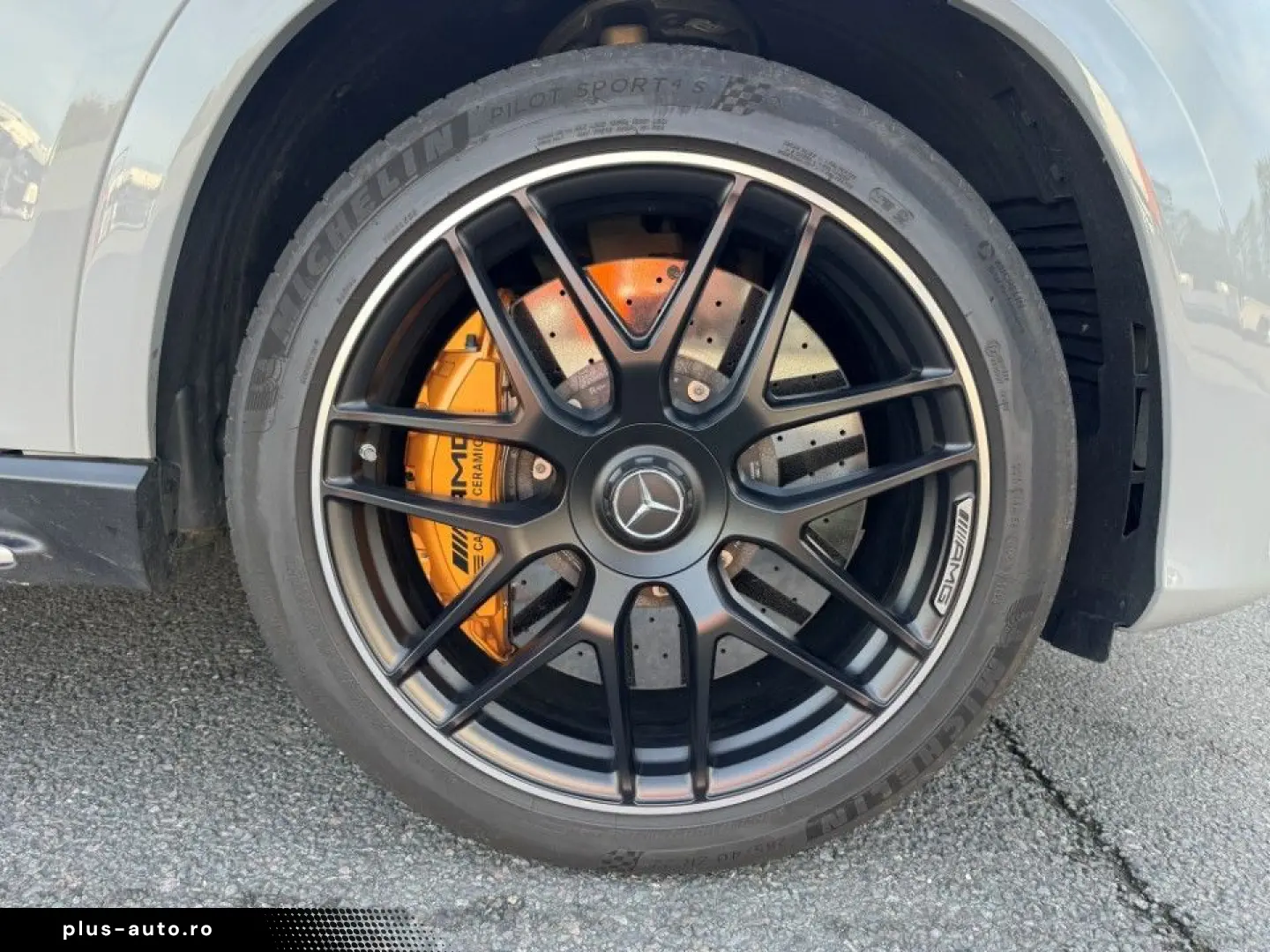 MERCEDES-BENZ GLE 63 AMG 4Matic  1 Hand MWST Keramik AHK