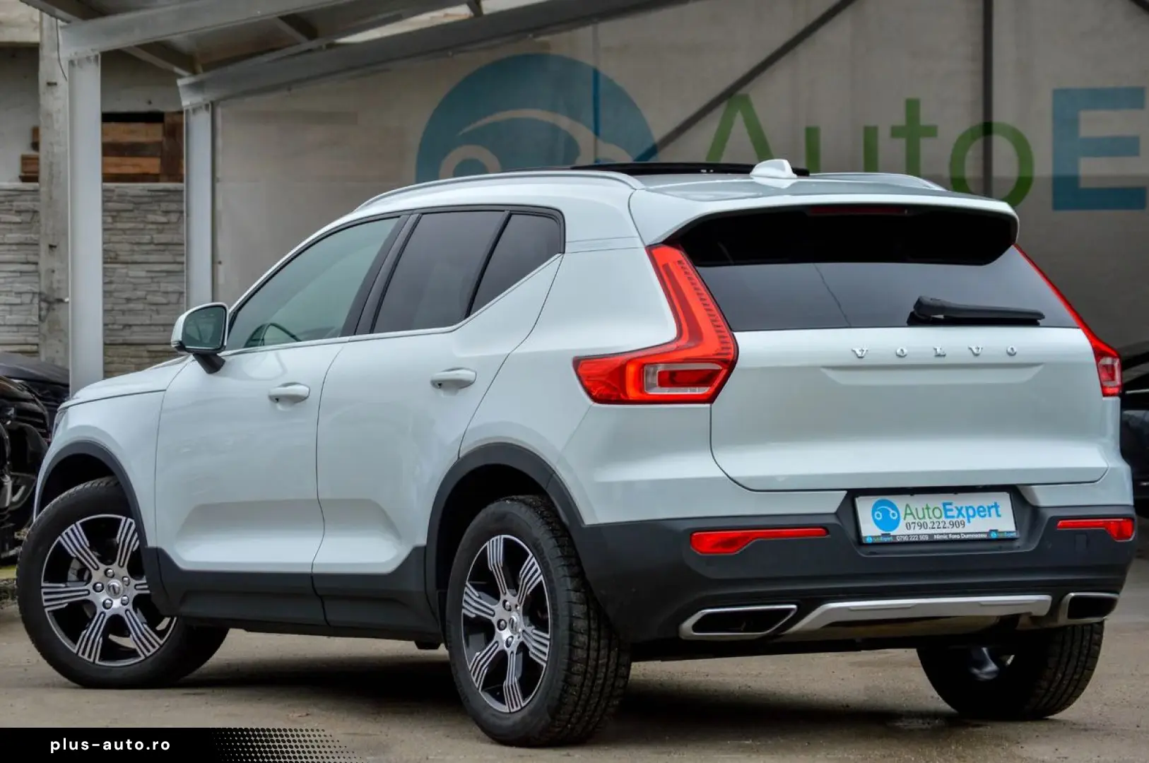 VOLVO XC40 2020 — imagine 8