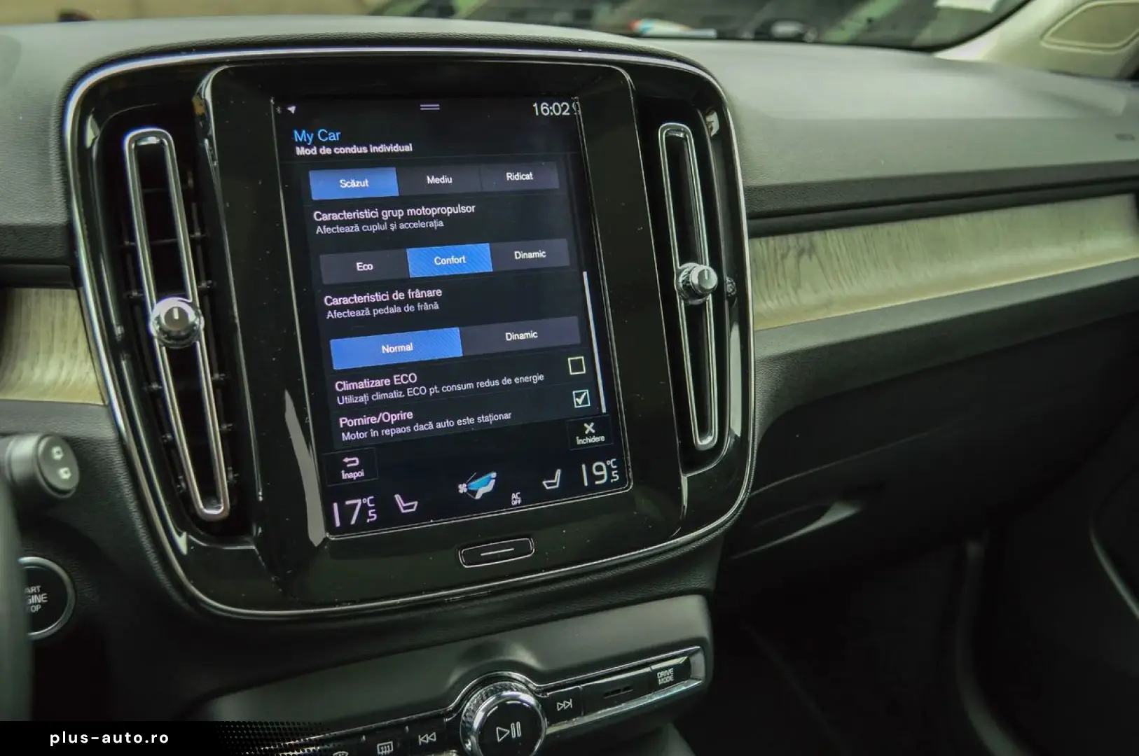 VOLVO XC40 2020 — imagine 15