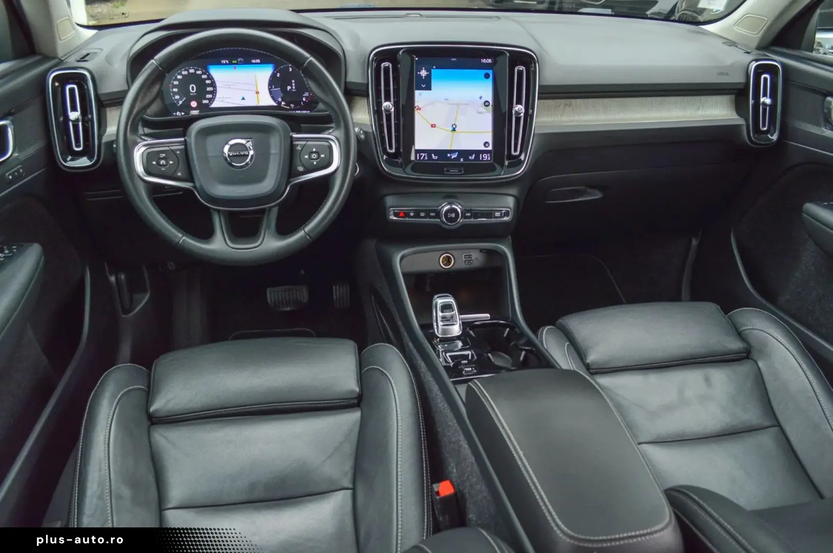 VOLVO XC40 2020 — imagine 26
