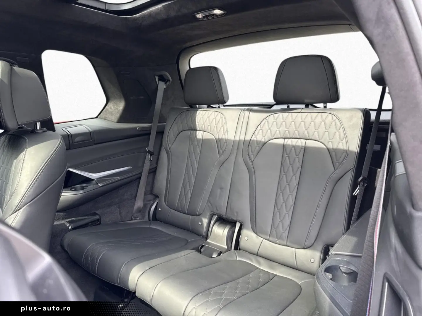 BMW X7 M60i xDr SkyLo IcGlow AHK SH PAPRO DAPro B&W