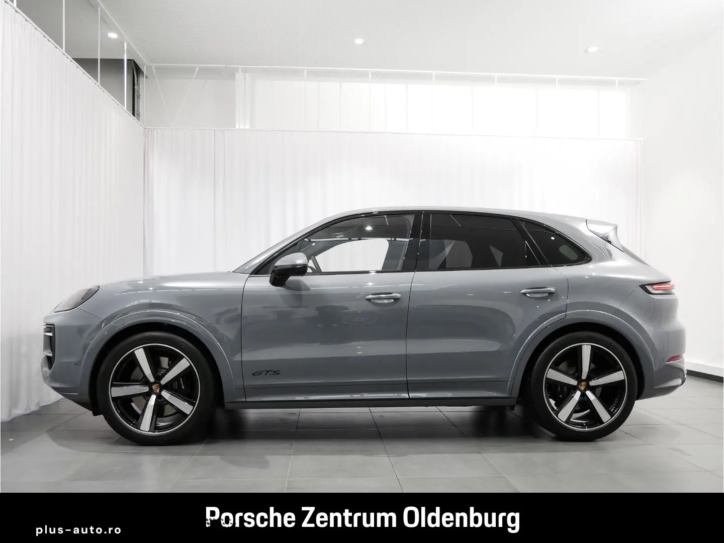 PORSCHE Cayenne GTS Pano Luftfed BOSE Sport-Design-Paket