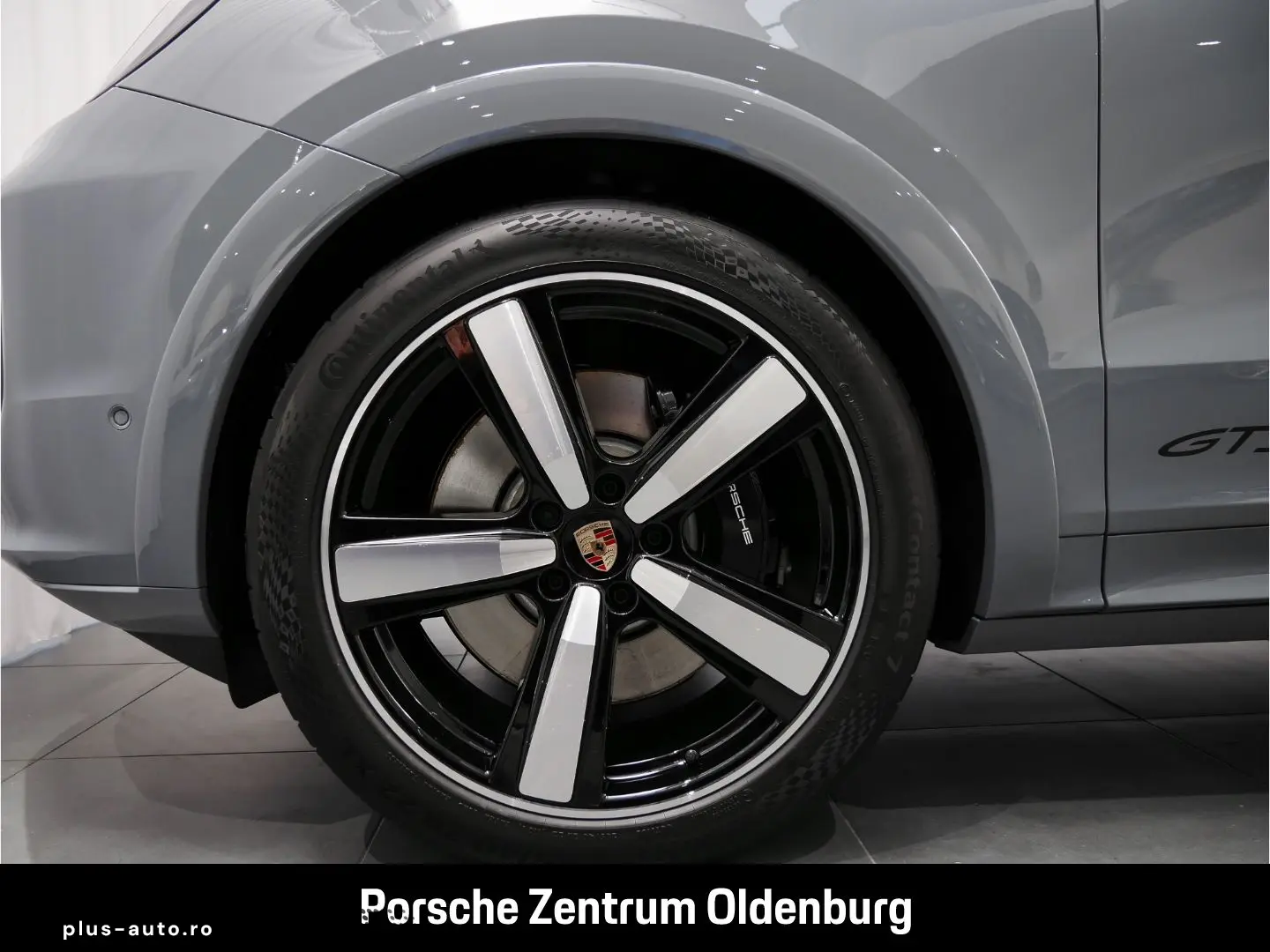PORSCHE Cayenne GTS Pano Luftfed BOSE Sport-Design-Paket