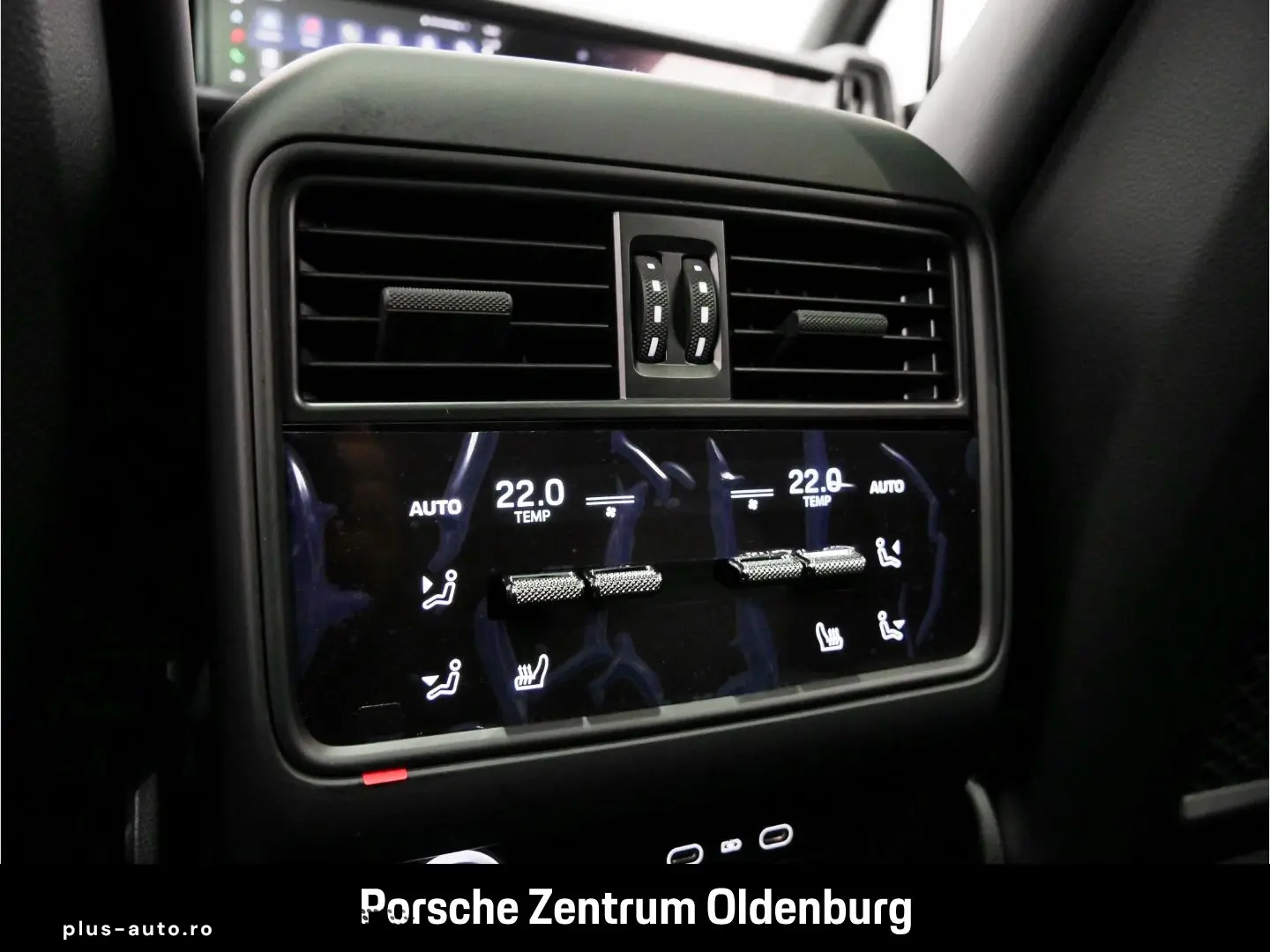 PORSCHE Cayenne GTS Pano Luftfed BOSE Sport-Design-Paket