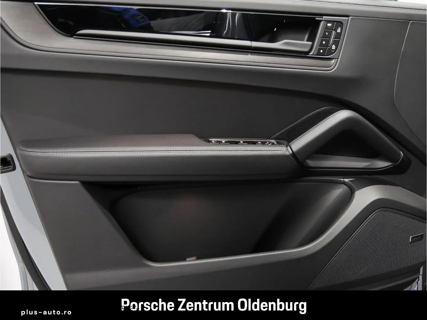 PORSCHE Cayenne GTS Pano Luftfed BOSE Sport-Design-Paket