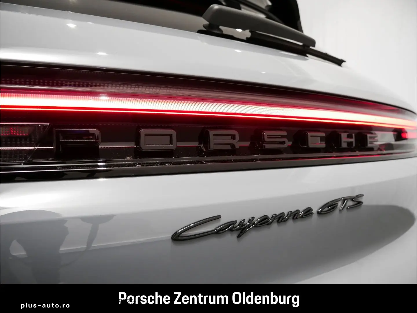 PORSCHE Cayenne GTS Pano Luftfed BOSE Sport-Design-Paket
