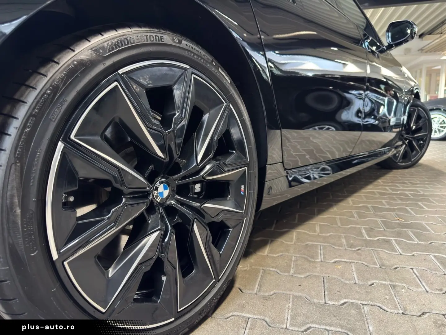 BMW Seria 7 2023 — imagine 4