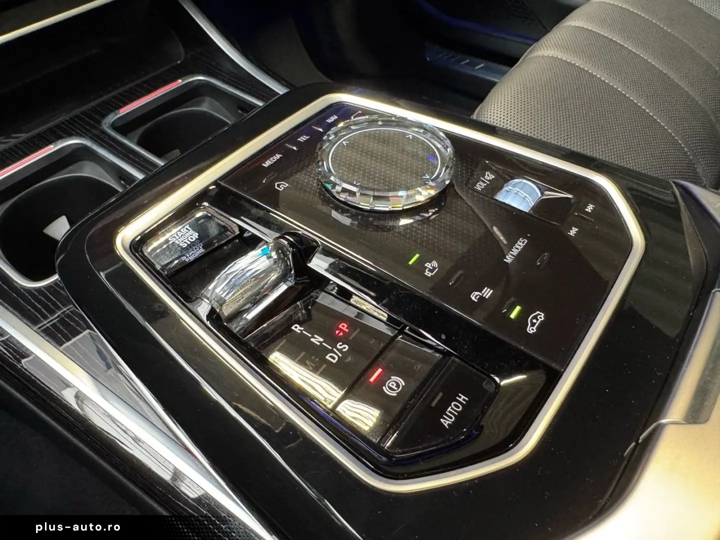 BMW Seria 7 2023 — imagine 14