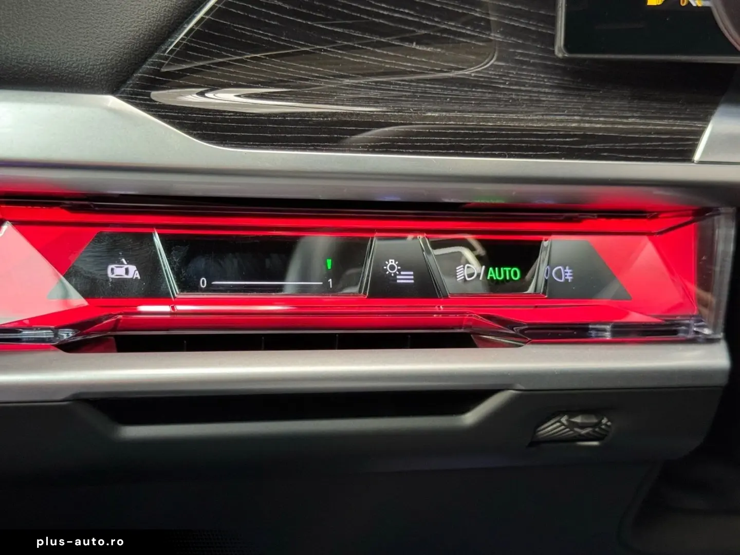 BMW Seria 7 2023 — imagine 22